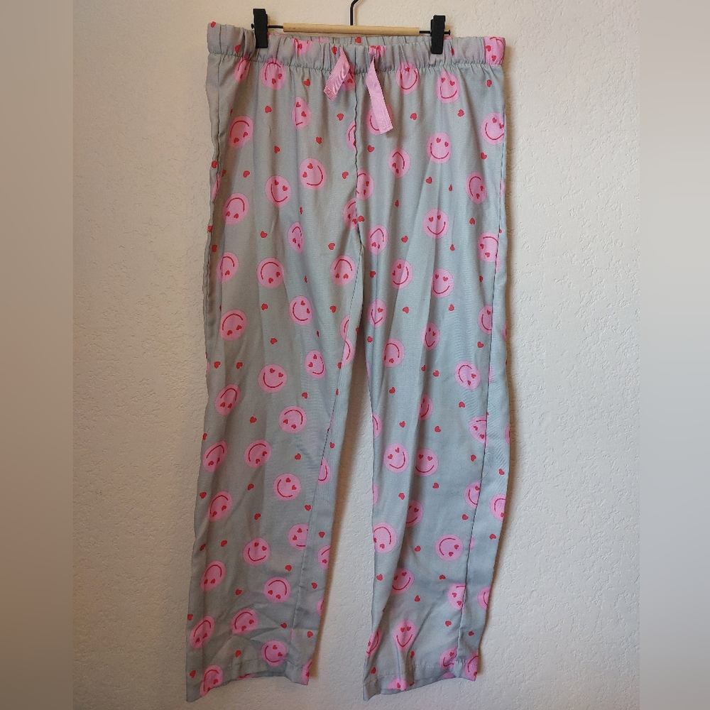 NWOT Women Pajama Pants with Pink Smiley Faces